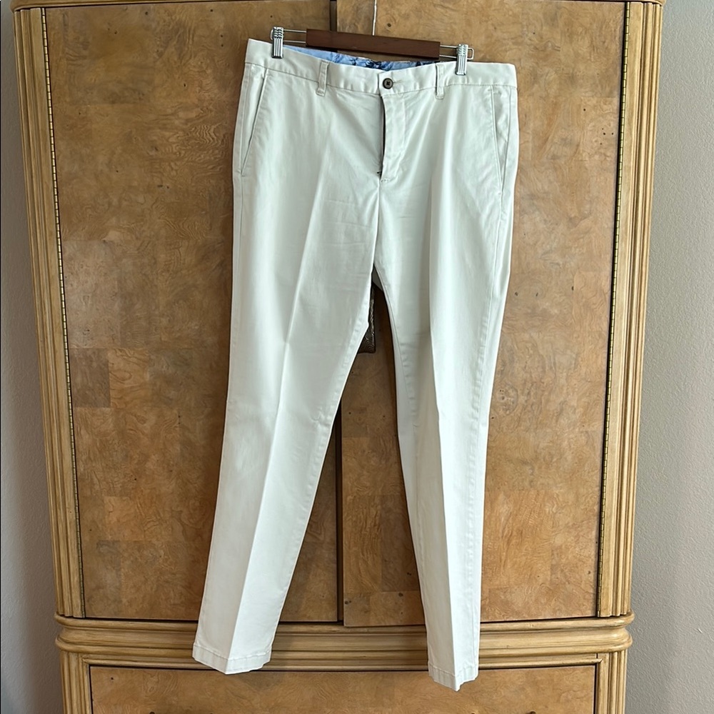 Tommy Bahama Boracay Men's Cream Pants.  Size 36x32